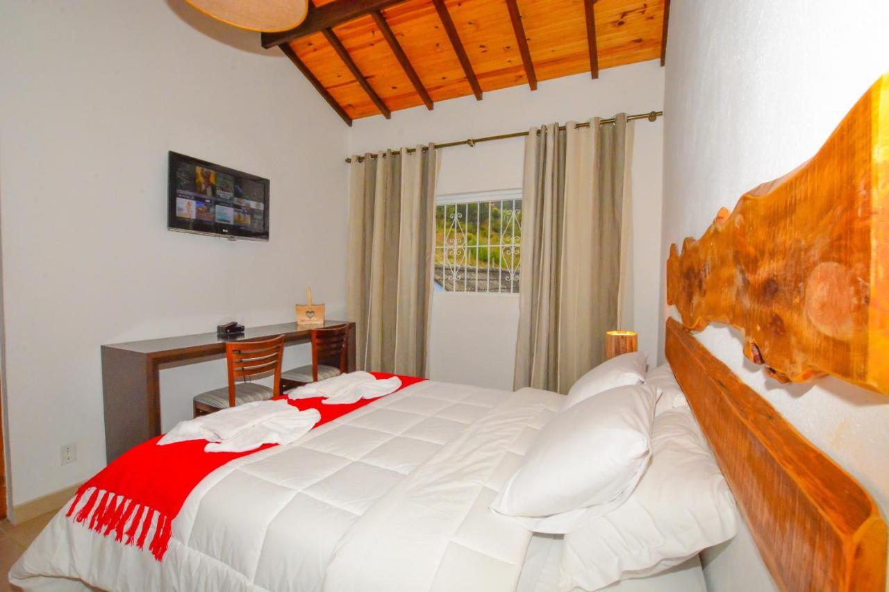 Maison Bleue Suites Monte Verde  Eksteriør bilde