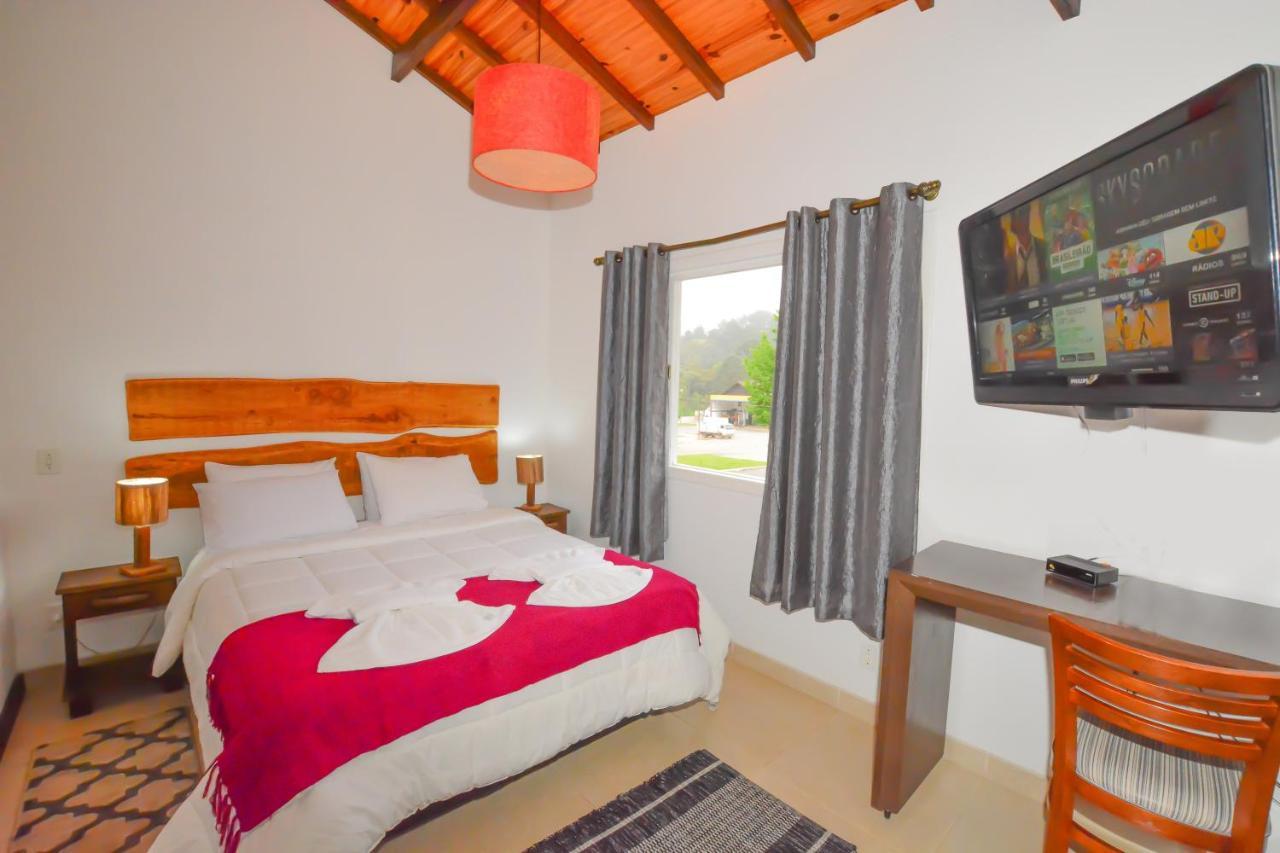 Maison Bleue Suites Monte Verde  Eksteriør bilde